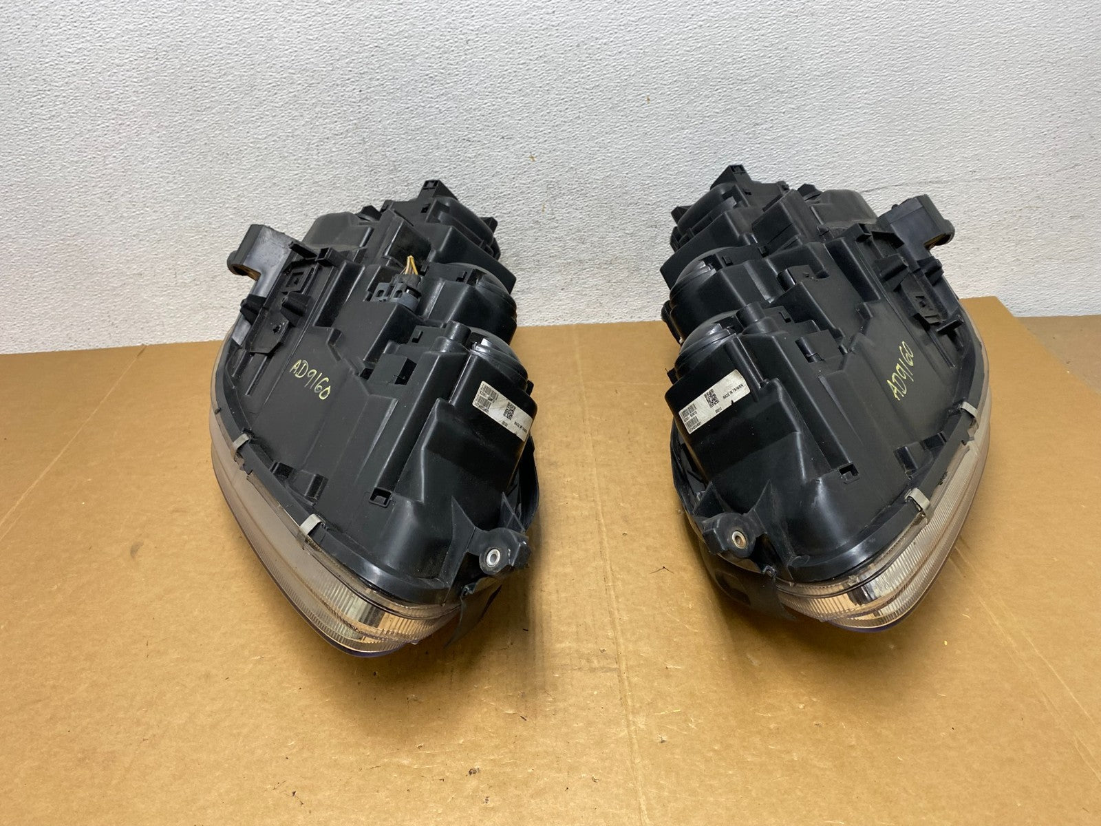 Halogen 2003-2006 Mercedes S-Class Lef+Right Side Headlights AD9160 DW6