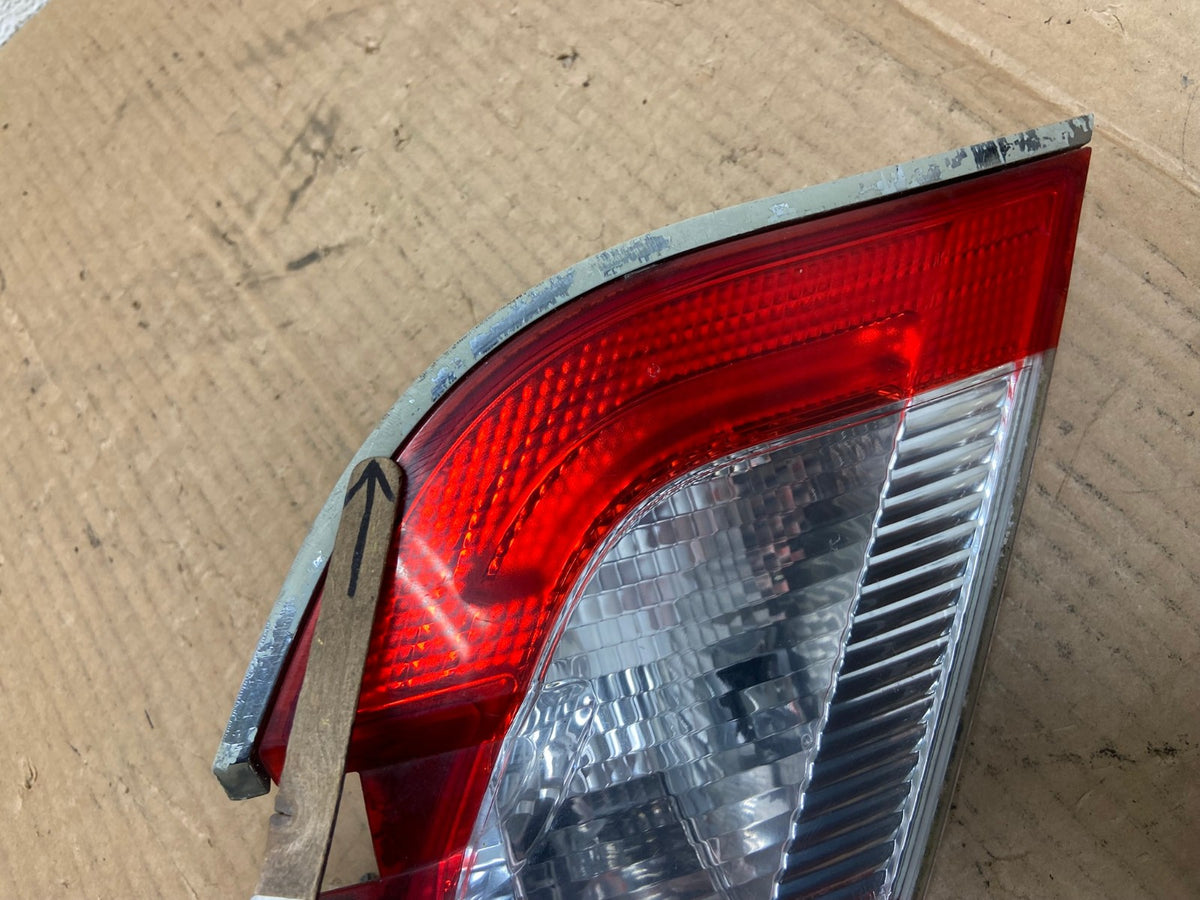 2010 2011 2012 Ford Taurus Right Passenger Side Tail Light Inner AI6550 LK3