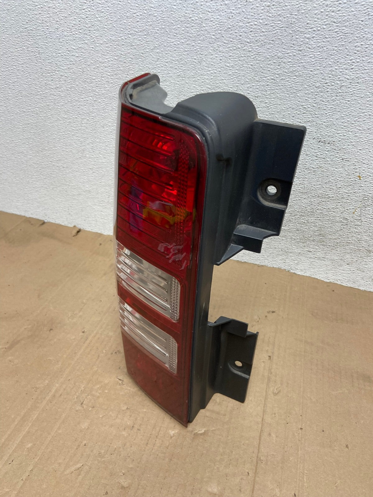 2008 to 2012 Jeep Liberty Left Driver Side Lh Tail Light AE9135 LK1