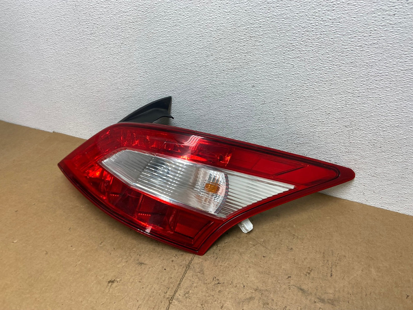 2009 2010 2011 Nissan Maxima Right Passenger RH Side Tail light OEM AC3609 LK1