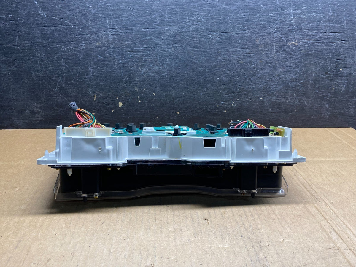 2001 to 2005 Mercury Grand Marquis Speedometer Cluster Gauge ai9722 DG4