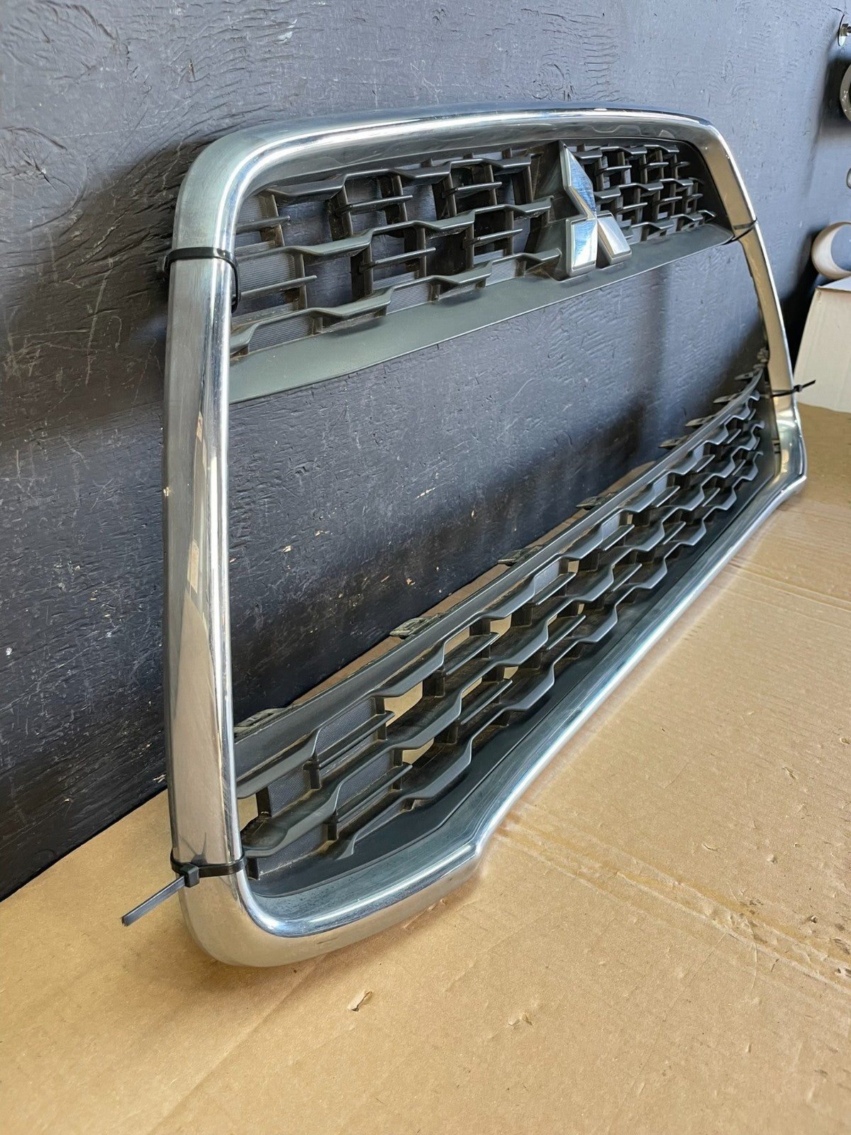 2013-2015 Mitsubishi Outlander Front Upper Lower Set Grille ac5434 DG2