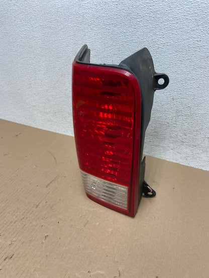2007 2008 2009 Chrysler Aspen Tail Light Left Driver Lh Side AE7249 LK1