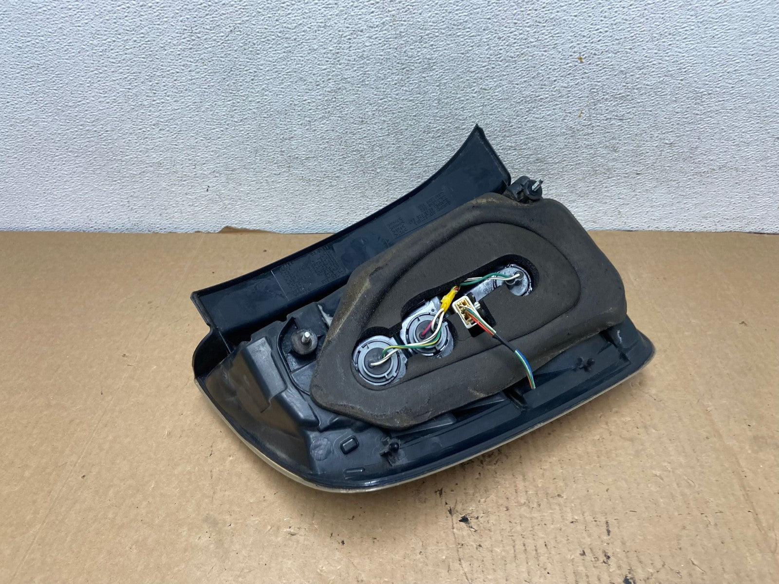 2006 2007 2008 2009 Toyota Prius Tail Light Right Passenger Side AG2096 LK7