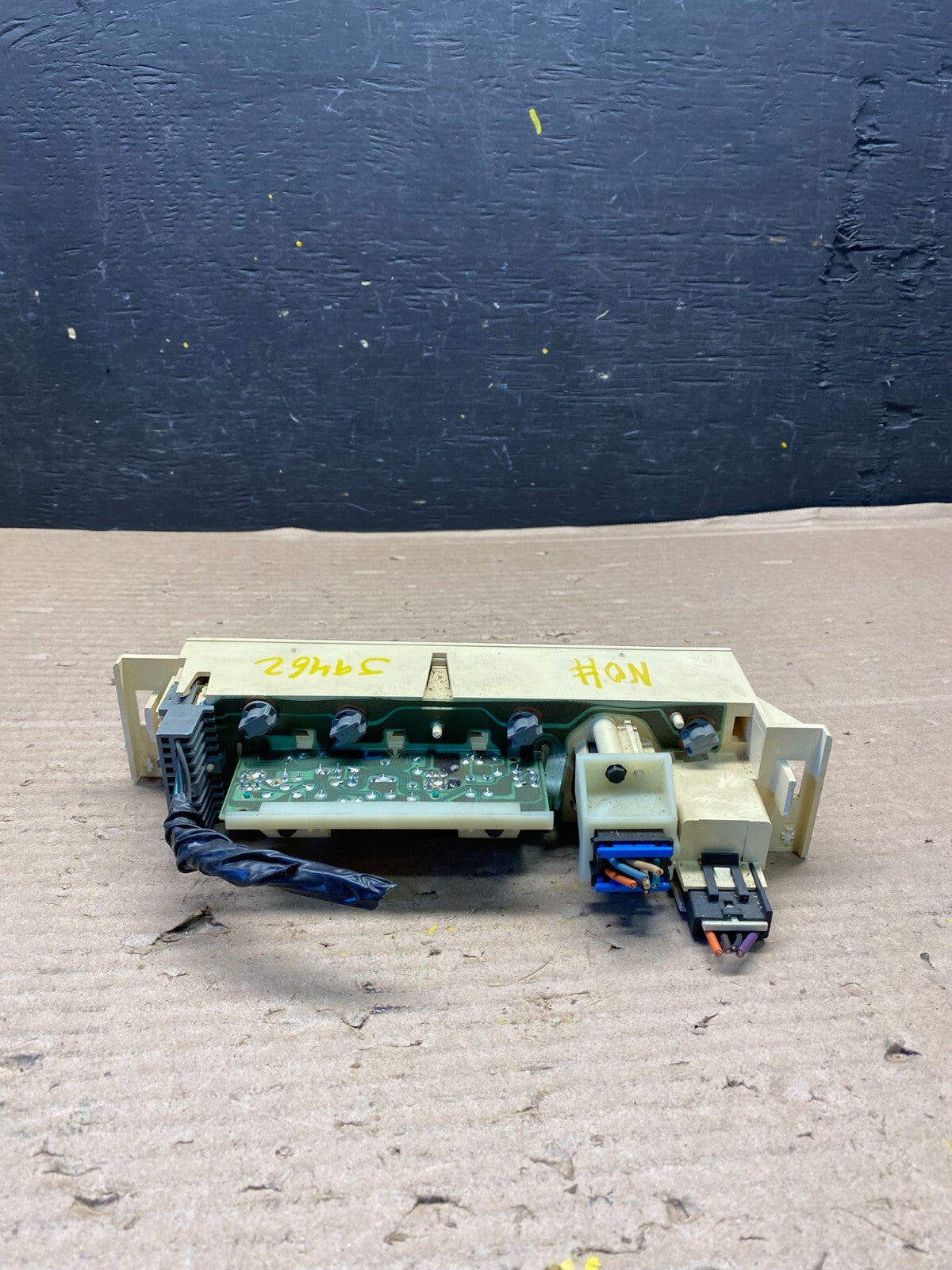 2001 - 2007 GMC Chevrolet Express 1500 Climate Control A/C j9462 DG3