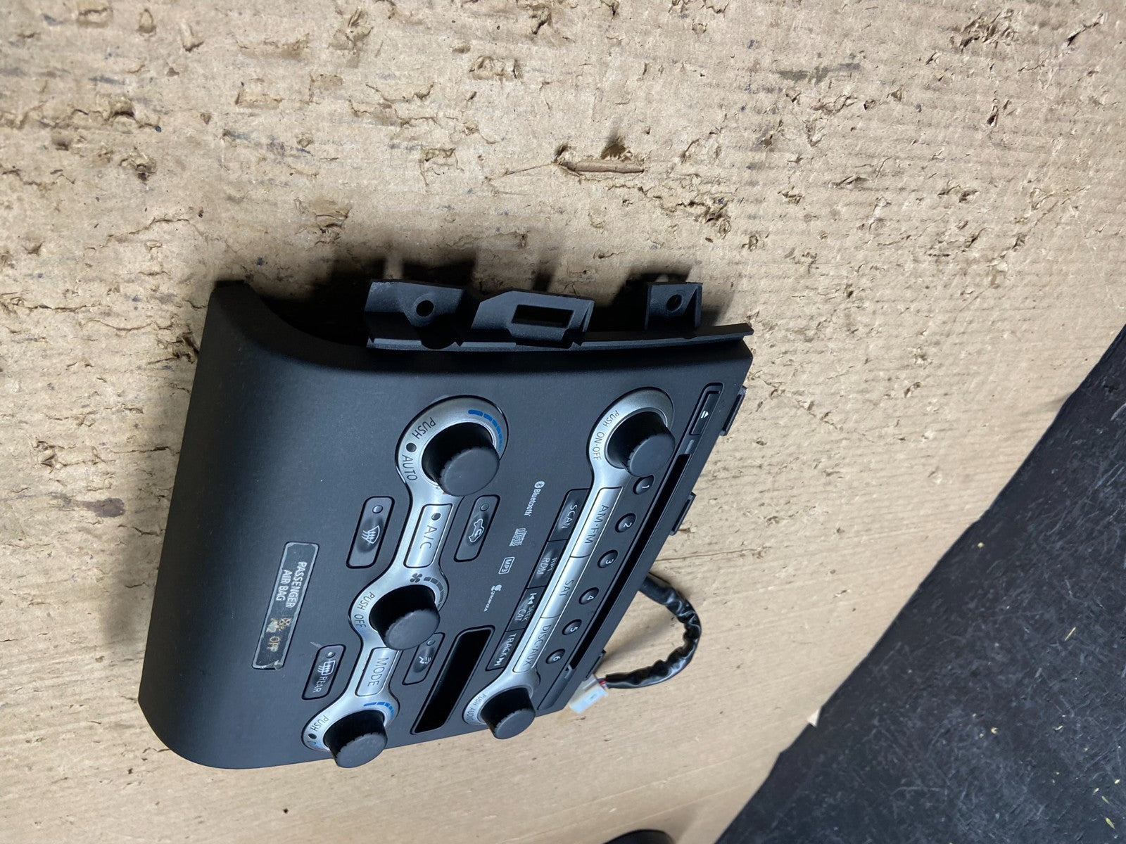2009 - 2010 Nissan Murano AM FM Radio CD Climate Control Panel AF1680 DG3