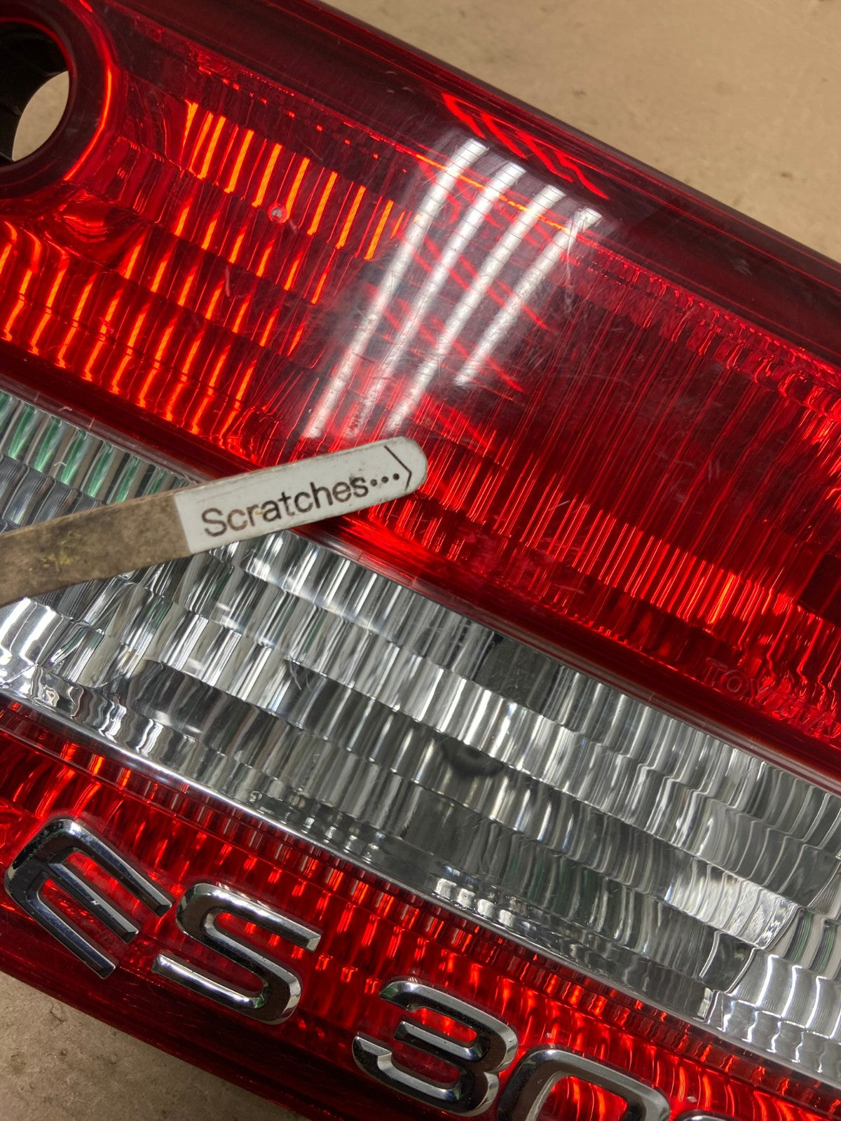 2000 2001 Lexus ES300 Inner Right Passenger RH Side Tail Light AF4997 LK3