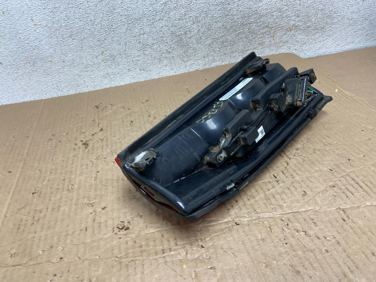 1995-2000 Chevrolet Tahoe Suburban Right Passenger Tail Light TYC AI1366 DG4