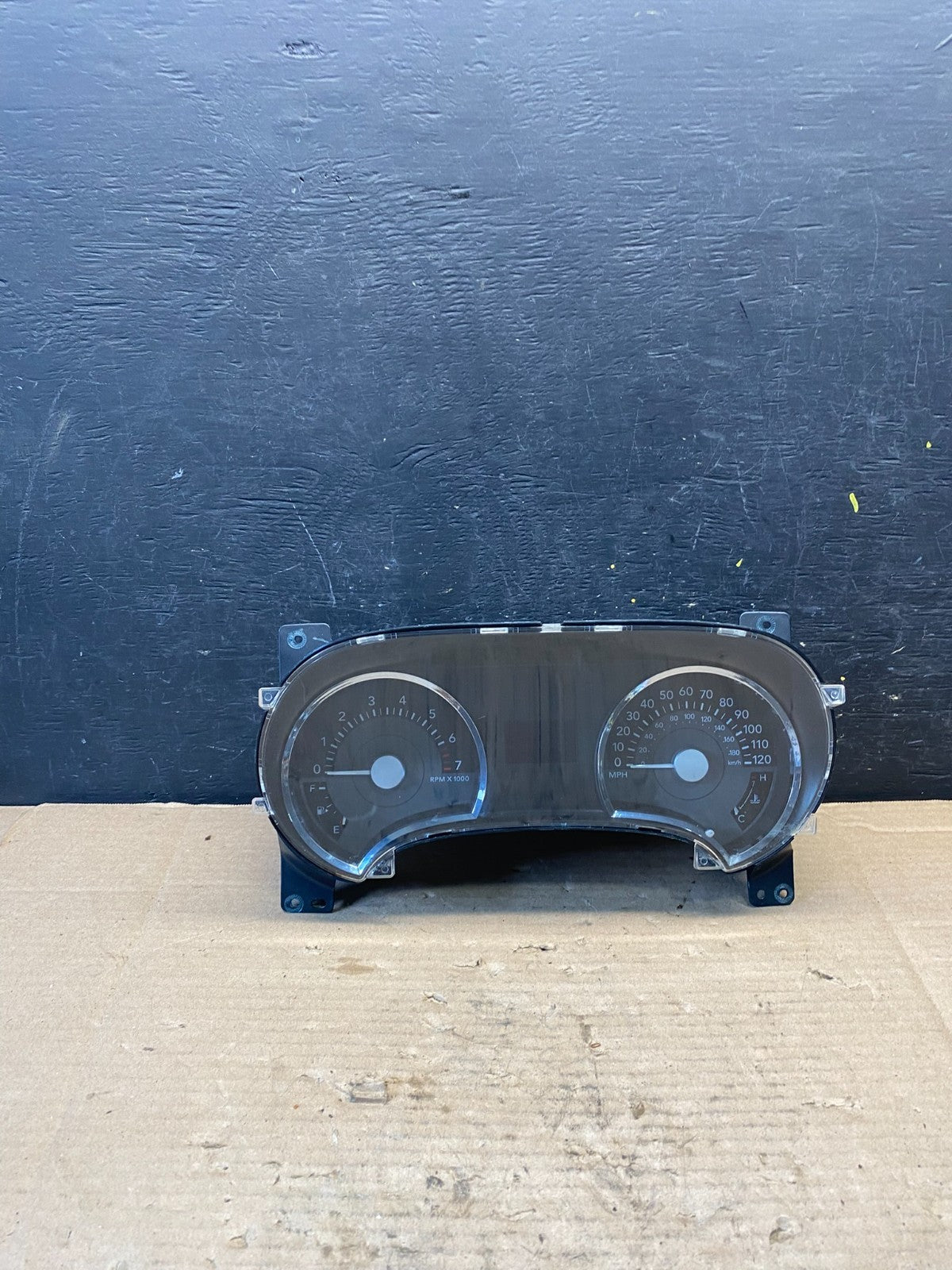 2006 2007 Mercury Mountaineer  Speedometer Cluster Gauge Oem q2627 DG0