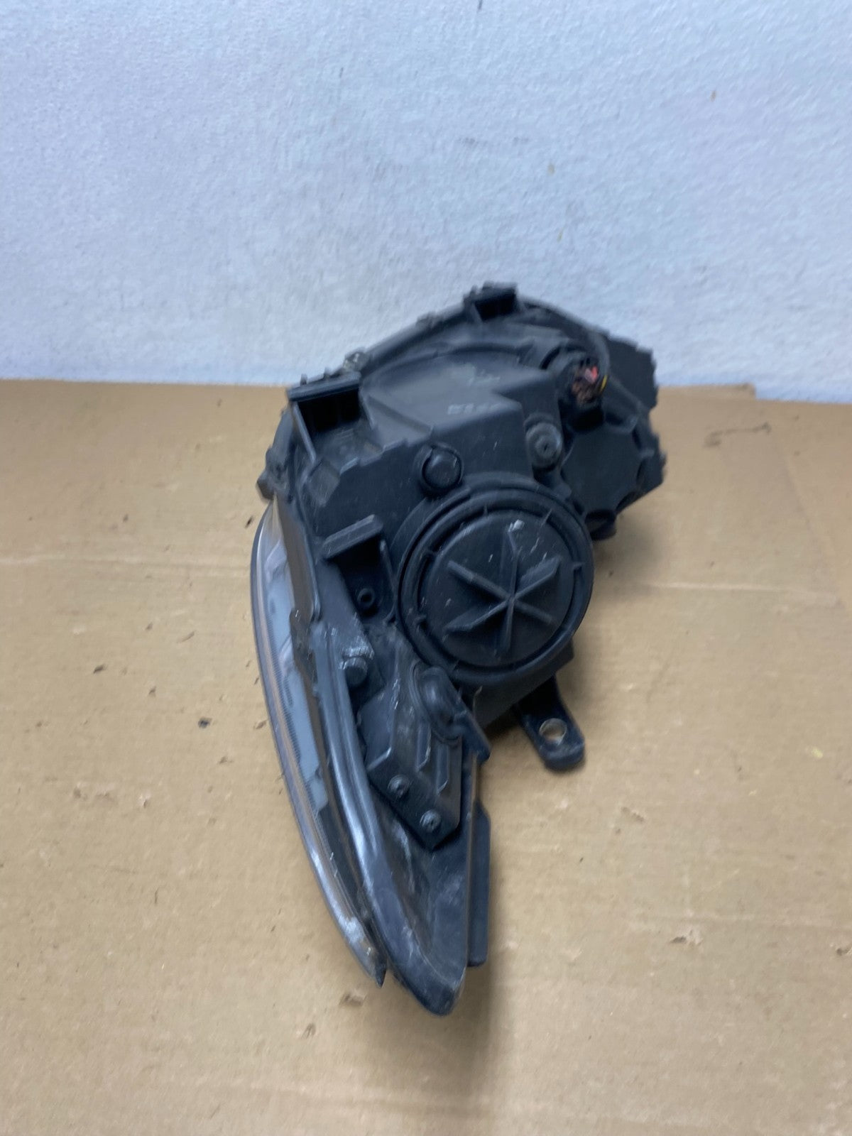 2017 - 2018 Hyundai Elantra Right Passenger RH Side Headlight AD3921 DW6