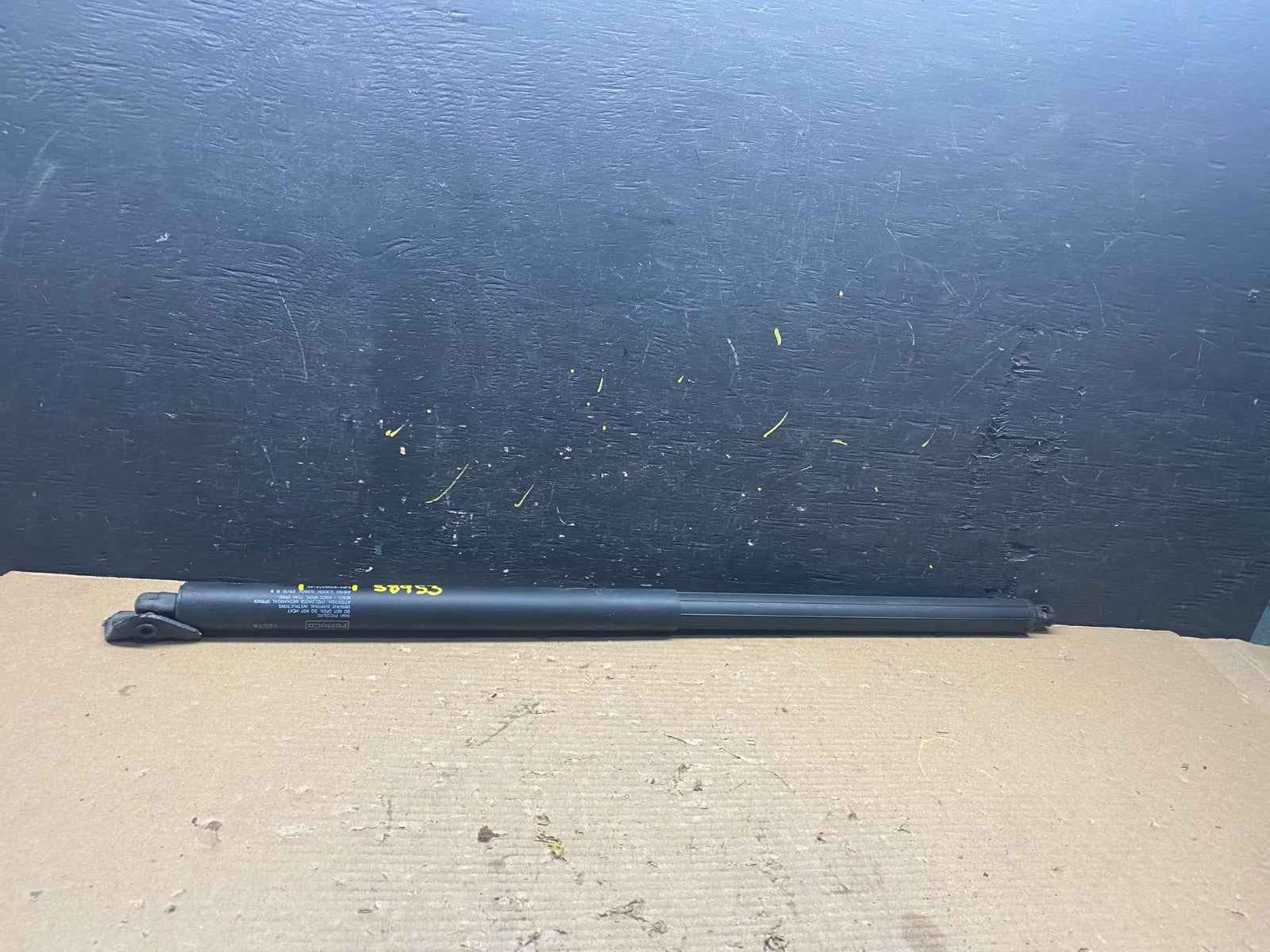 2013 - 2016 Ford Escape Tailgate Power Hatch Lift Right Strut S8953 DG0