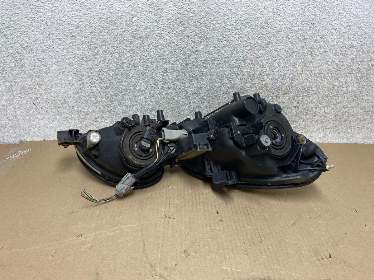 2001 to 2005 Lexus GS430 Gs300 Left Driver Lh Headlight Halogen AH6727 DW4