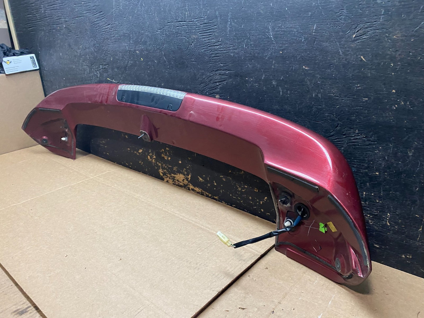 2008 to 2014 Subaru Tribeca Rear Spoiler Wing y9264 DG9