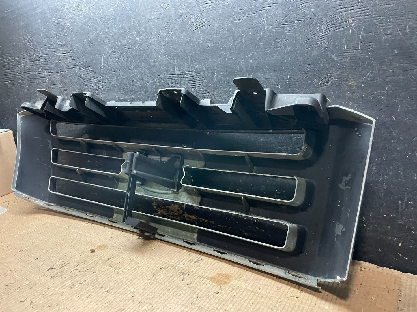 2007 to 2014 Ford Expedition Front Upper Chrome Grill Grille Oem y6527 DG8