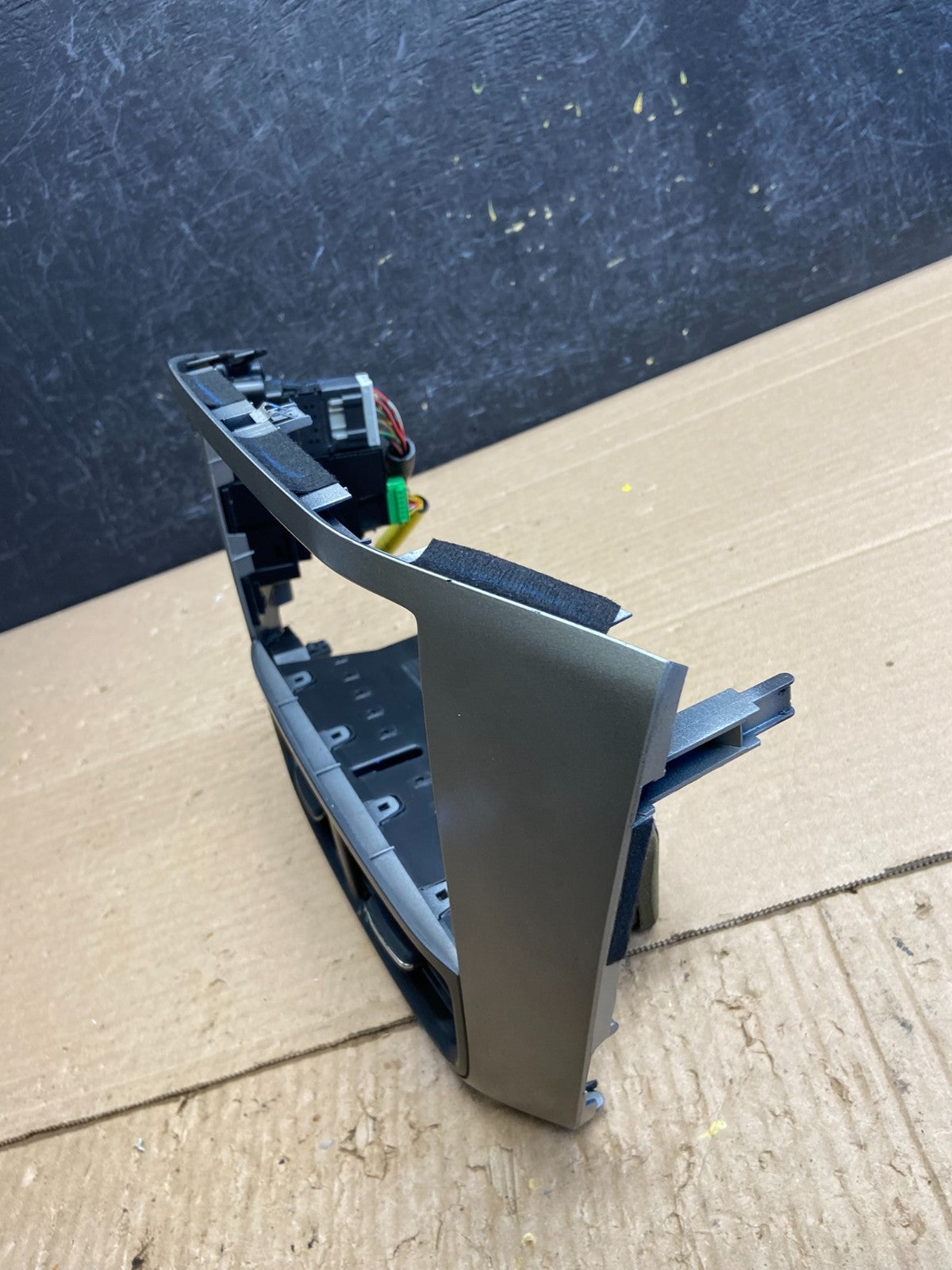2006-2008 Honda Pilot Center Dash Radio Screen Display Trim Bezel AG0231 DG3