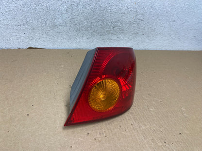 2003 to 2005 Toyota Corolla Right Passenger RH Side Tail Light AF7355 DW2