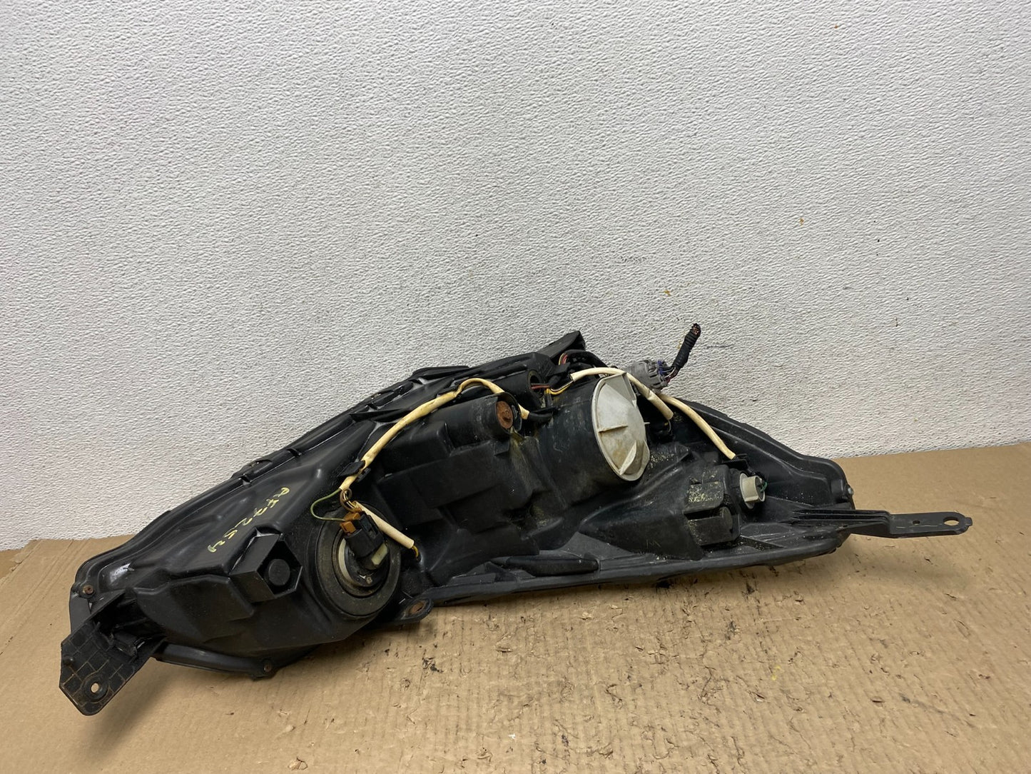 2010 2011 2012 Subaru Legacy Outback Left Driver Halogen Headlight AF7254 DW5