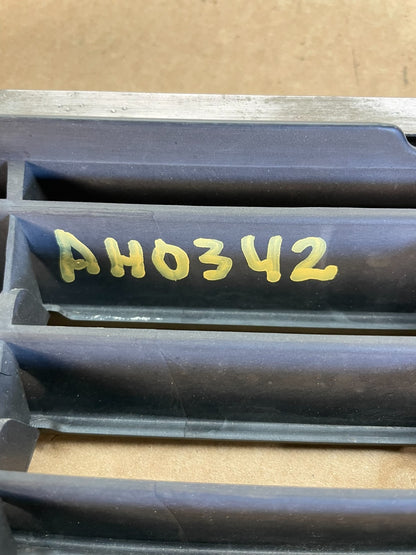1995 to 1997 Lexus LS400 Front Upper Grill Grille AH0342 DG5