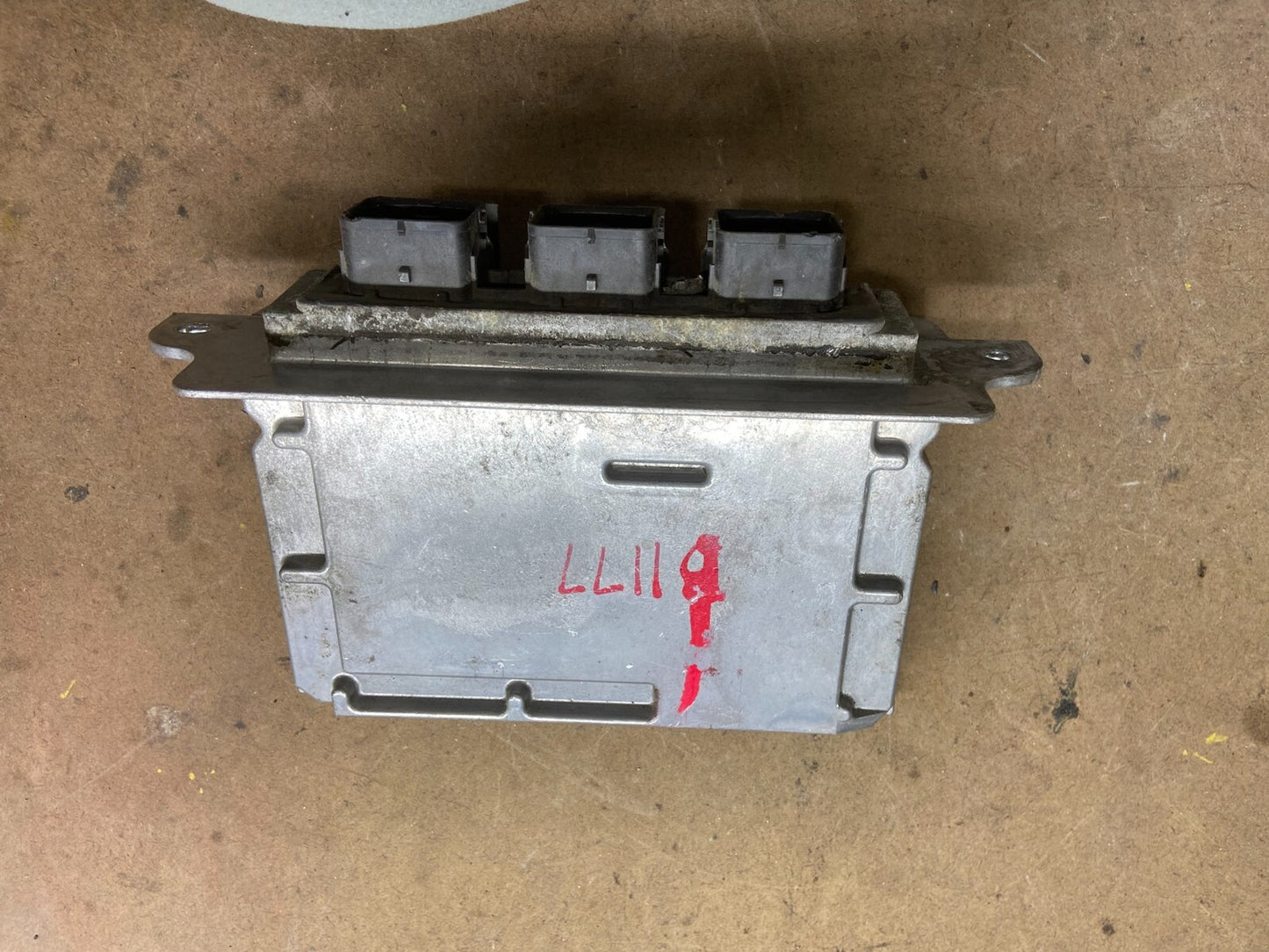 2005 Ford Explorer 4.0L Engine Control Computer 5L2A-12A650-KC M9598 DG1