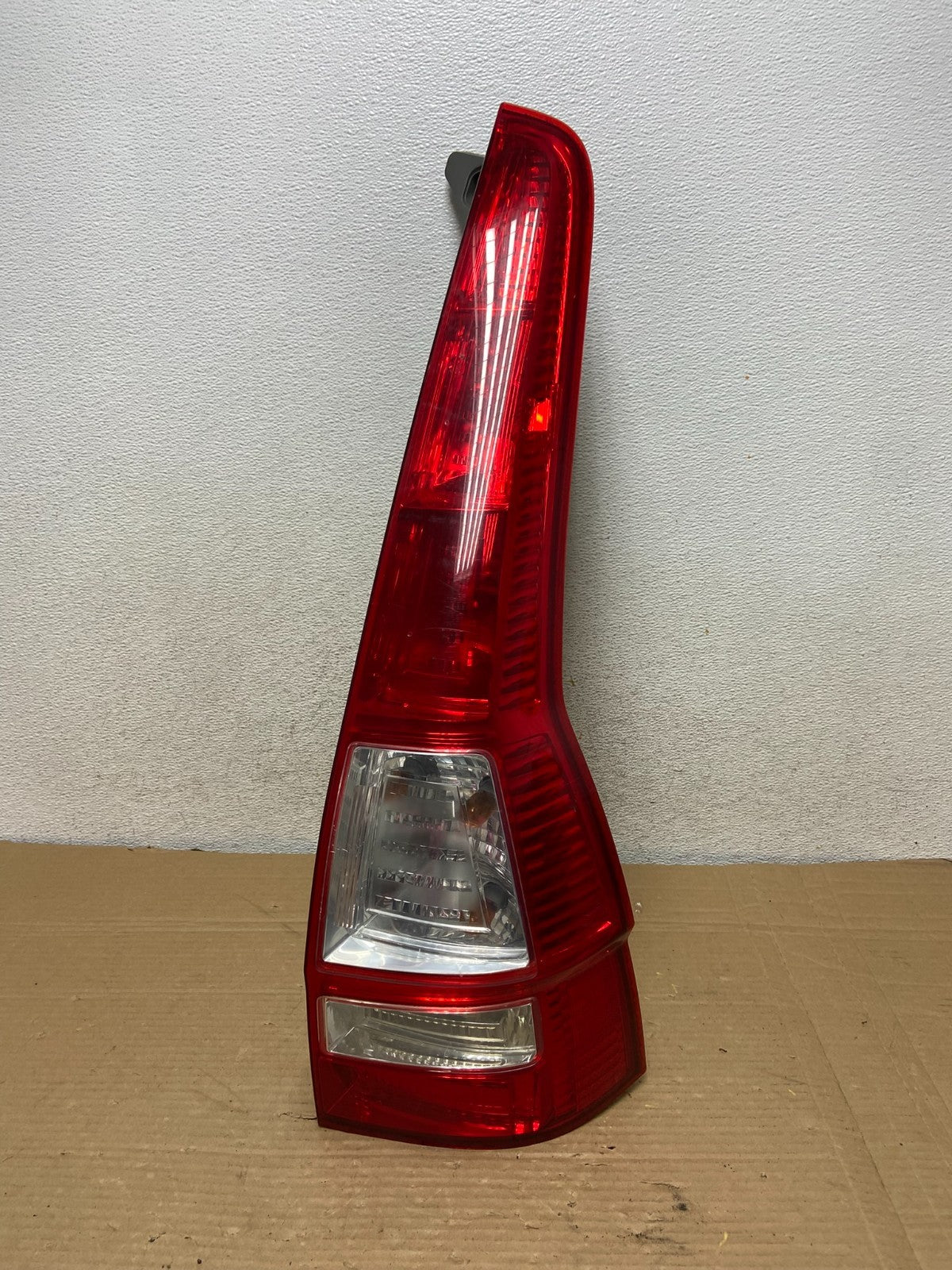 2007 - 2011 Honda Cr-v Crv Right Passenger Rh Side Tail Light AG8989 DW0