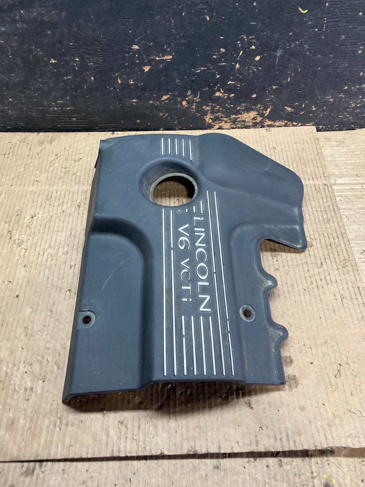 2003 to 2005 Lincoln LS 3.0L V6 Engine Motor Cover OEM W6042 DG2