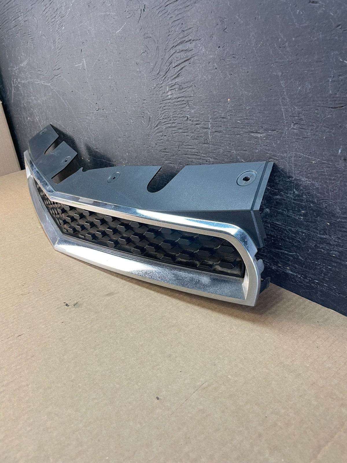 2010-2013 Chevrolet Equinox Upper Front Chrome Grill Grille AF3698 DG1