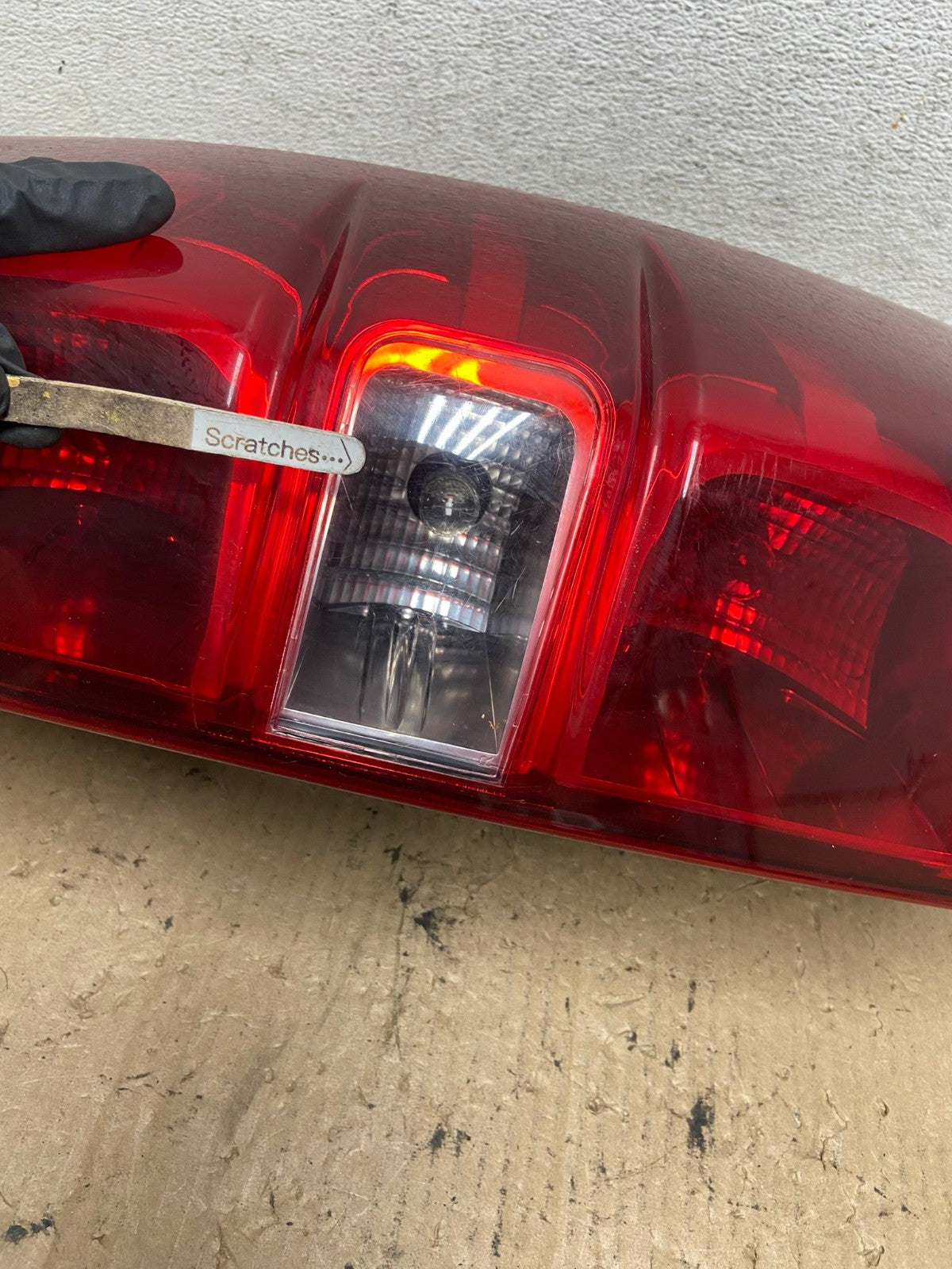 2008-2014 Chevrolet Tahoe Suburban Right Passenger Rh Tail Light AG2366 LK3