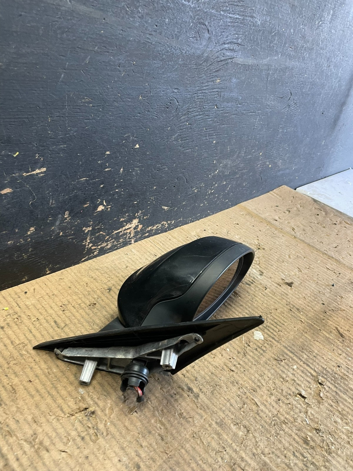 2006 to 2008 BMW 328i 335i Right Passenger RH Side View Door Mirror S9627  DG12
