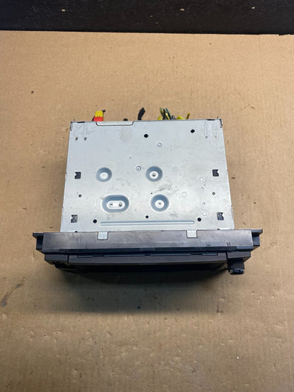 2011-2016 Chrysler Town Country Screen Display Player Satelite Radio AE7448 DW4