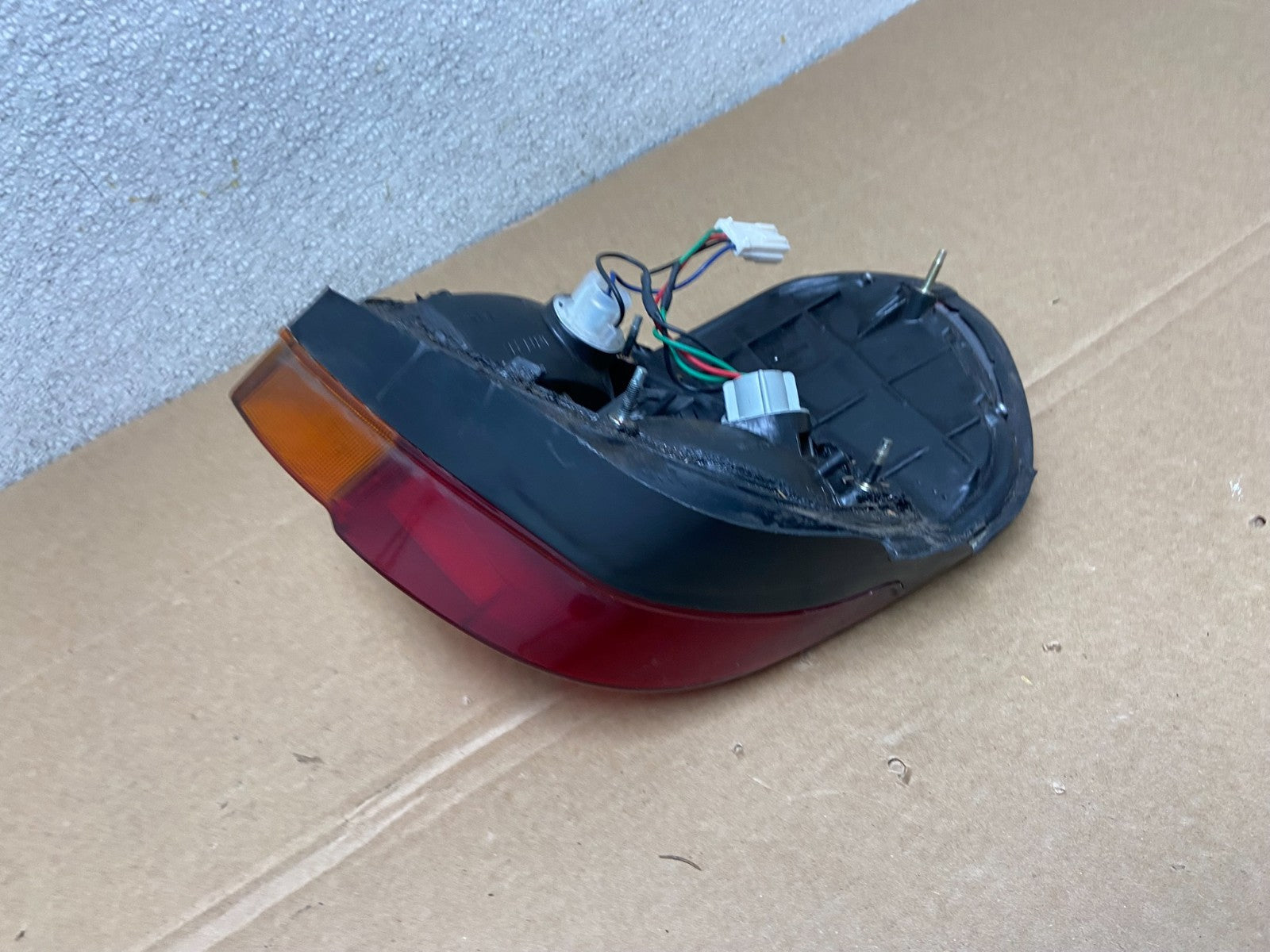 1995 to 1999 Subaru Legacy Outback Right Passenger Side Tail Light AB34545