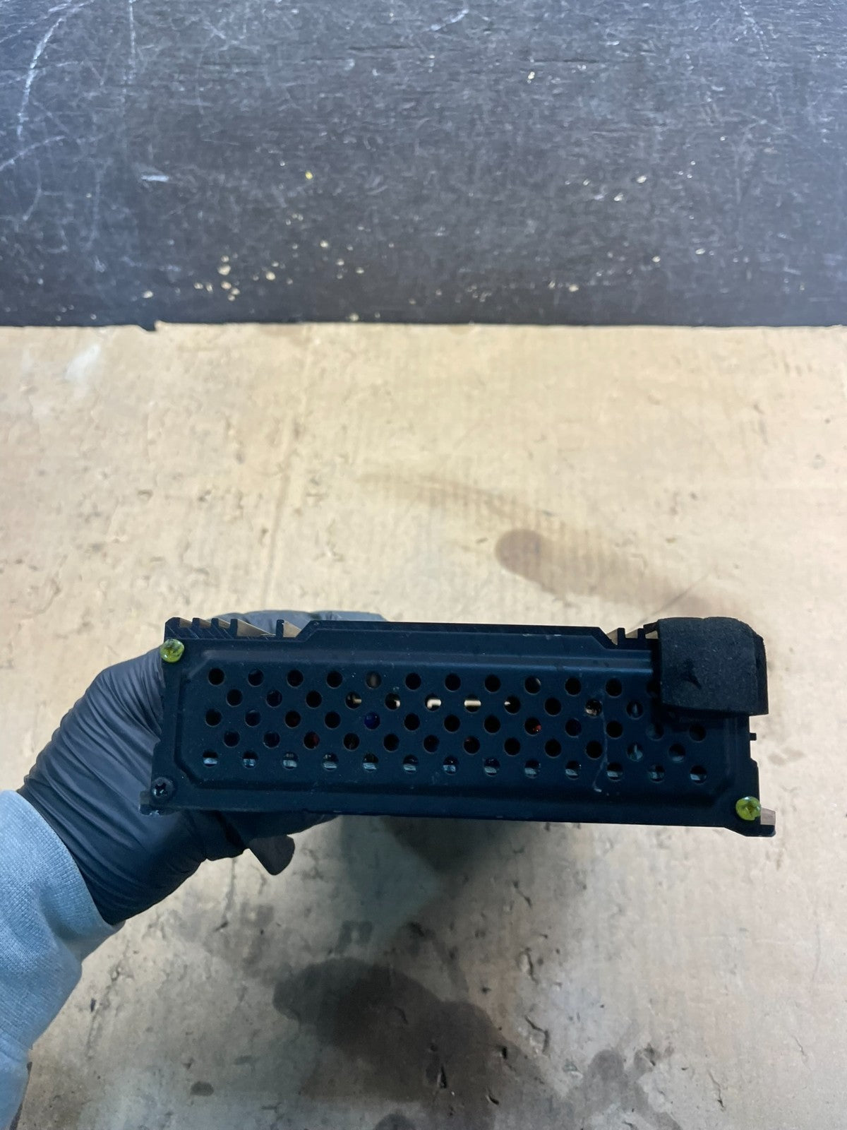 2003 2004 Hyundai Sonata Power Radio Audio Amplifier X0330 DG5
