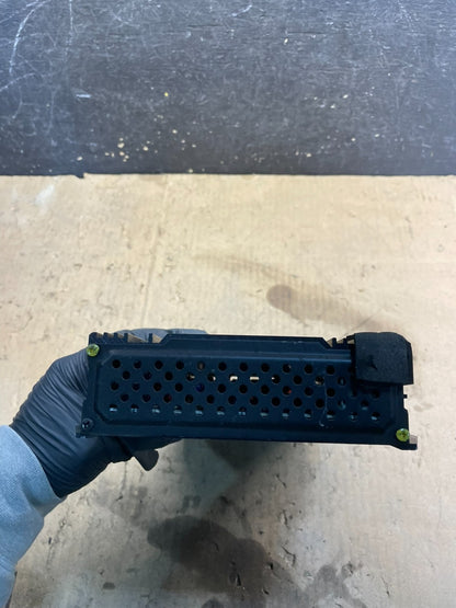 2003 2004 Hyundai Sonata Power Radio Audio Amplifier X0330 DG5