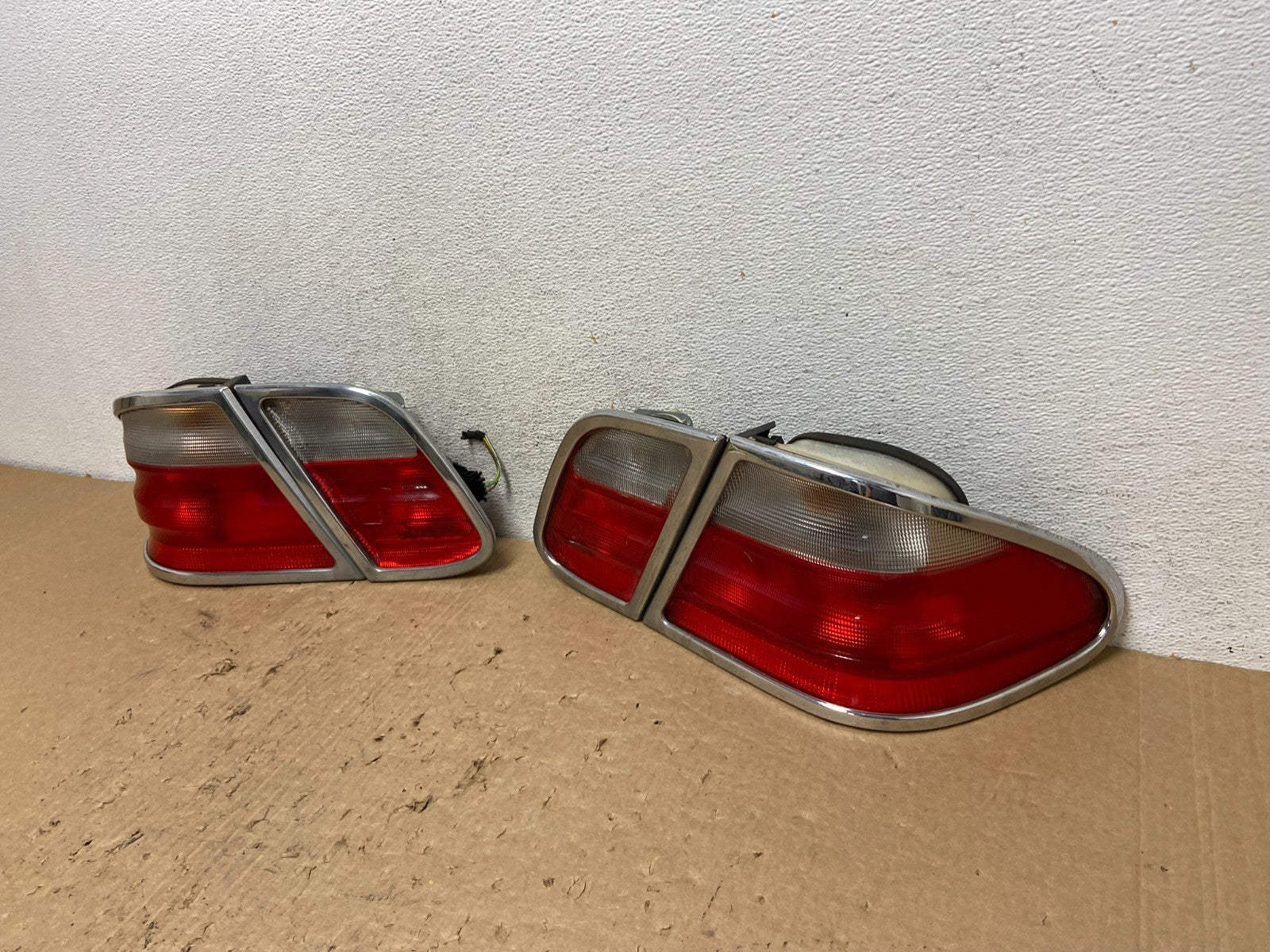 2000-2002 Mercedes-Benz E-CLASS E430 Left+Right Side Tail Lights AF82431