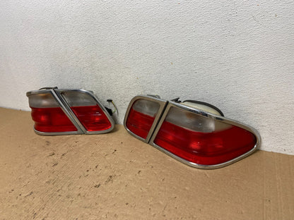 2000-2002 Mercedes-Benz E-CLASS E430 Left+Right Side Tail Lights AF82431