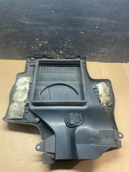 2010 2011 2012 Mazda CX7 CX-7 2.3L Engine Shield Top Cover V7037 DG5
