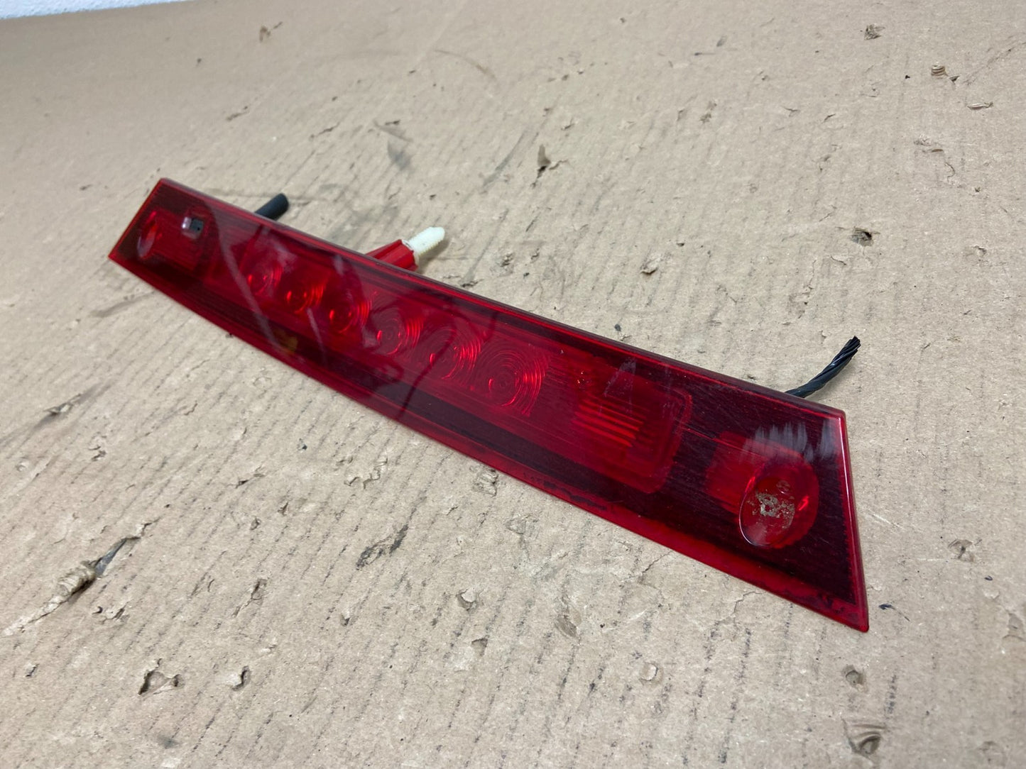 2007 to 2011 Ford Edge Rear Third Brake 3rd Light Lamp ae8754 DG1