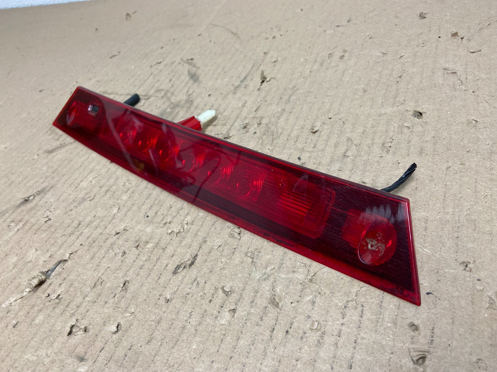 2007 to 2011 Ford Edge Rear Third Brake 3rd Light Lamp ae8754 DG1