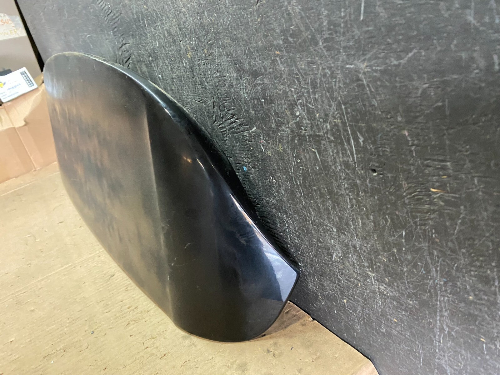 2004-2009 Lexus RX330 RX350  Rear Trunk Tail Gate Lift Gate Spoiler OEM i79451