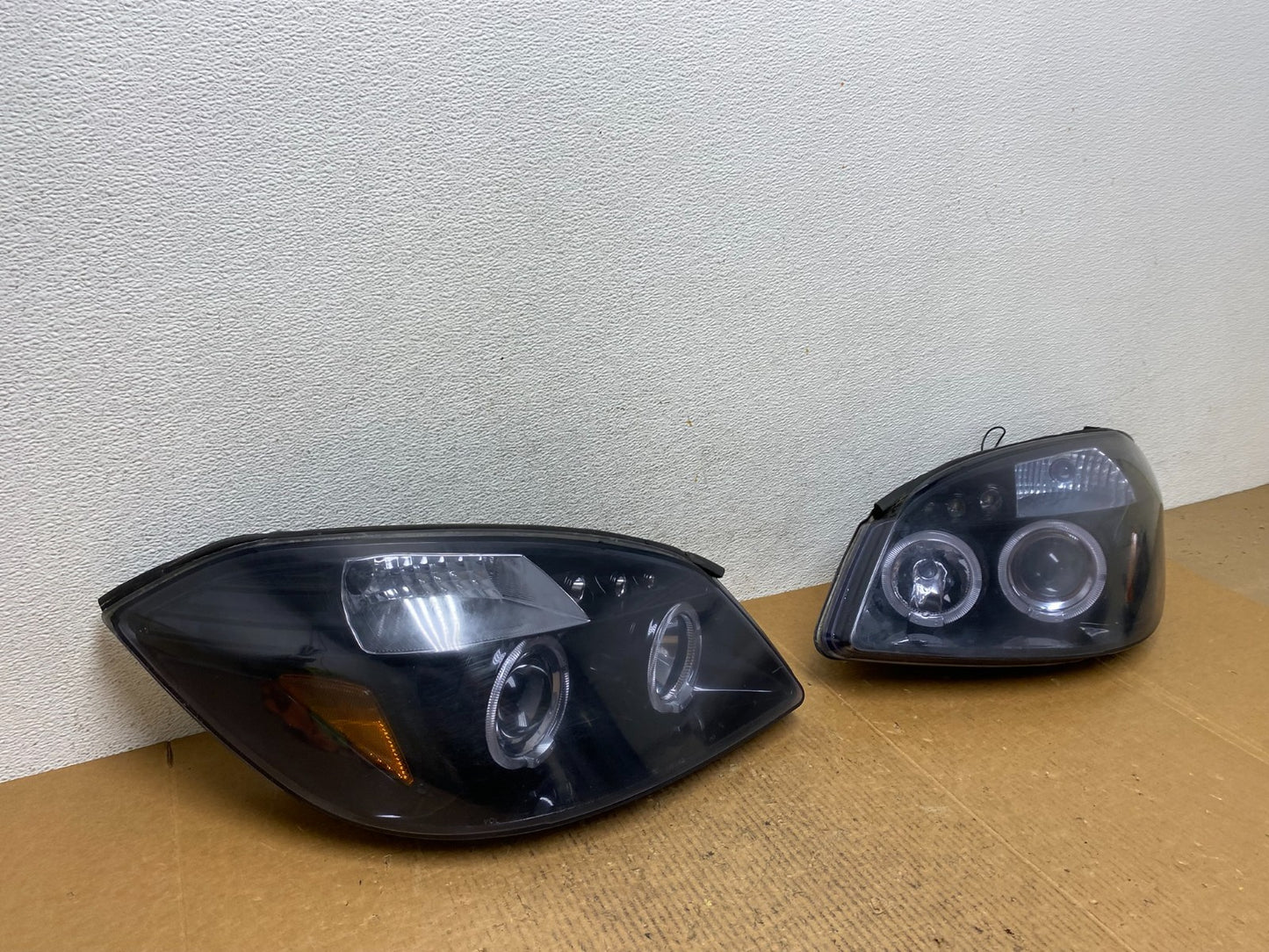 2005 - 2010 Chevrolet Cobalt Sedan Left+Right Headlights AE1408 DG2