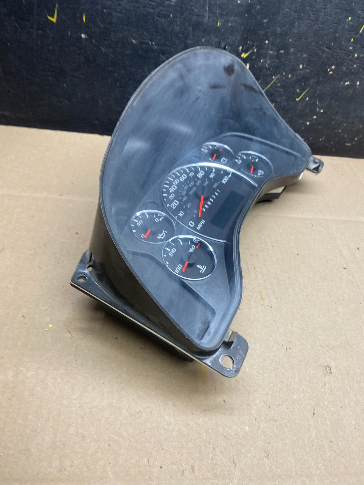 2008 2009 2010 Chevrolet Express Speedometer Cluster Gauge OEM T9175 DG1