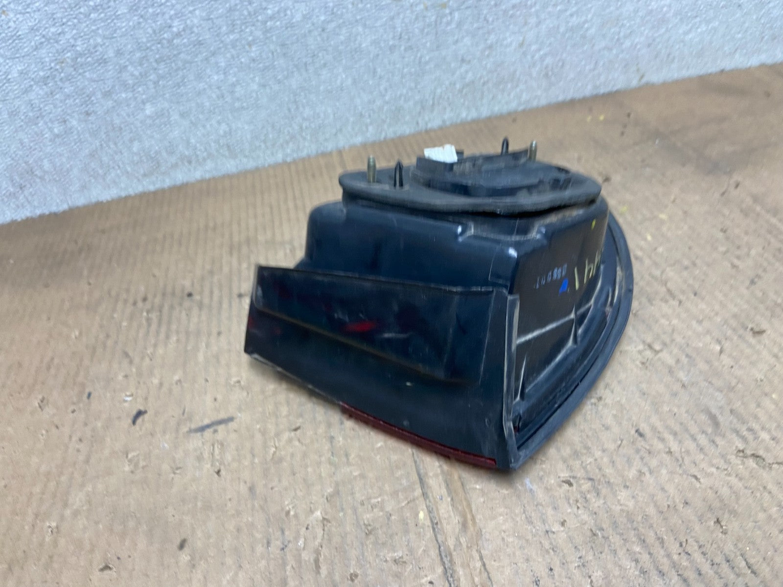 1997 to 1998 Mitsubishi Galant Passenger Right Side tail Light AA64414