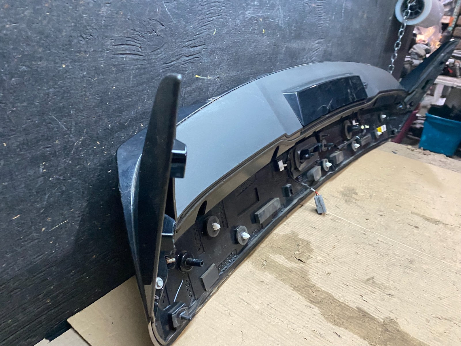 2020 to 2023 Ford Explorer Rear Liftgate Spoiler Wing OEM X3278 DG10