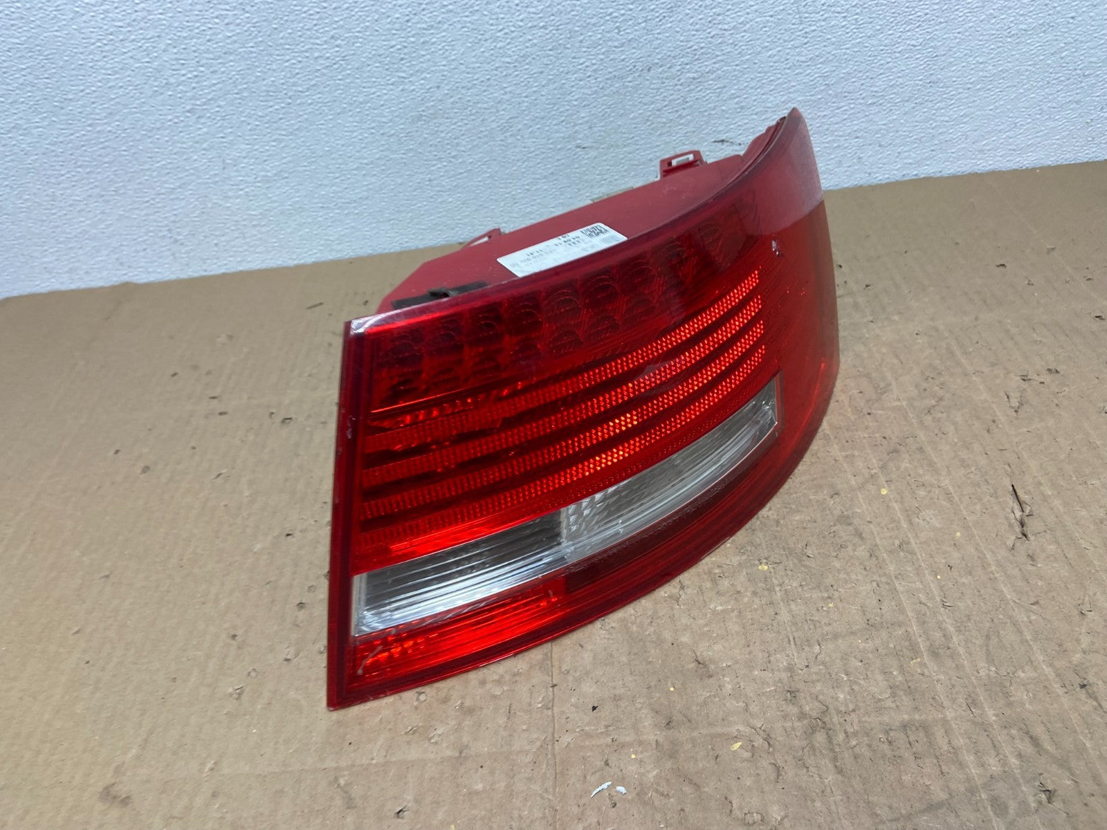 2005 - 2008 Audi A6 Quattro Right Passenger Rh Tail Light Oem AC0303 DW2