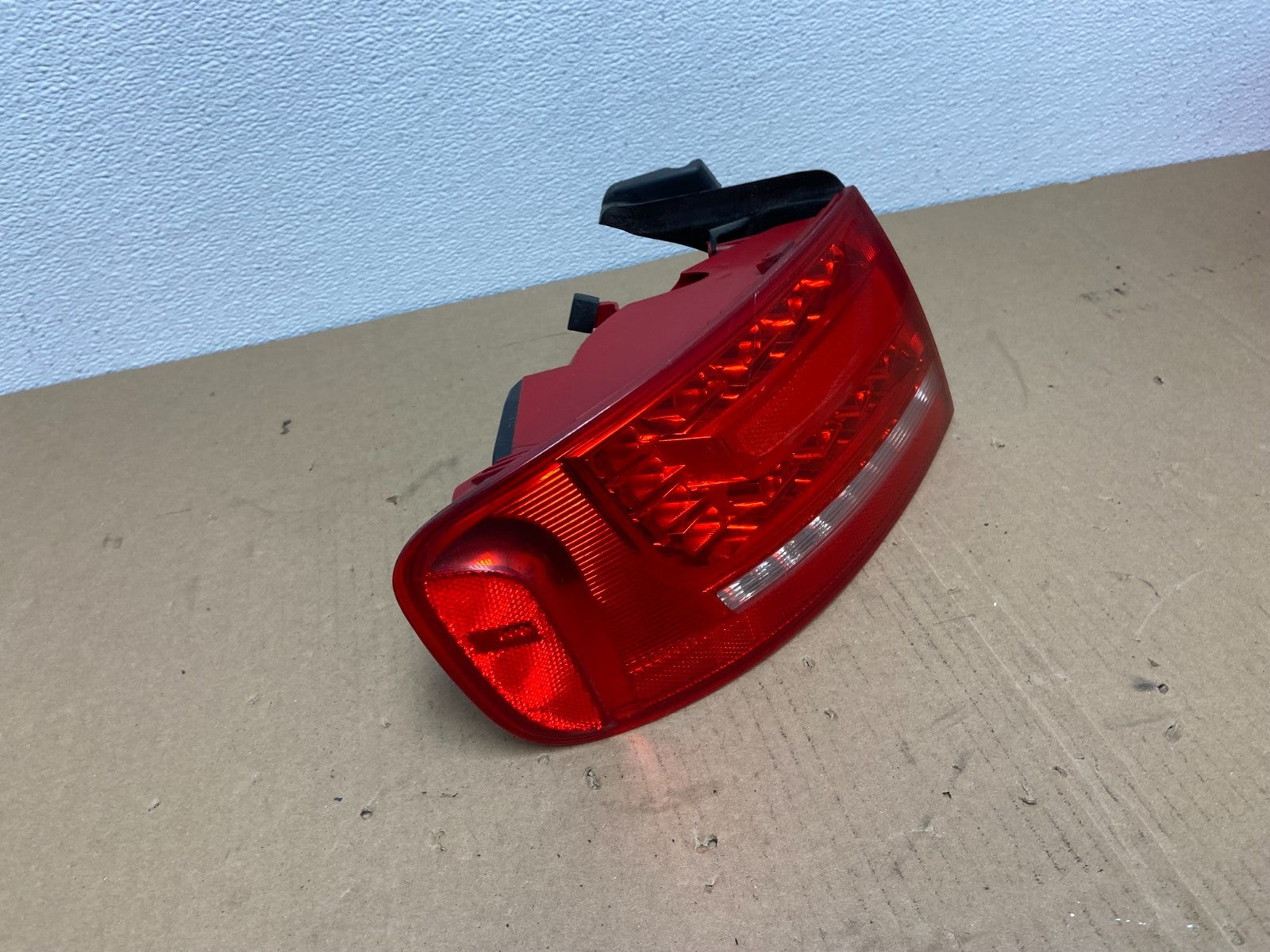 2009 - 2012 Audi A4 Sedan Left Driver Side LED Lh Tail Light AB6396 DW2