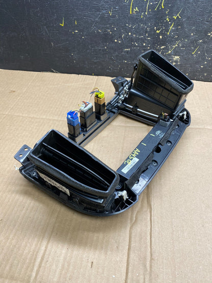 2007 to 2012 Hyundai Santa Fe Center Air Vent A/C Clock Bezel Trim OEM aa4502 DG4