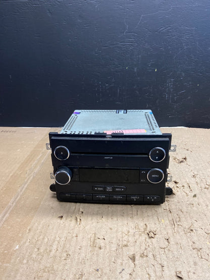 2004 to 2008 Ford F150 Mustang Radio Stereo Audio AM/FM AB5821 DG0