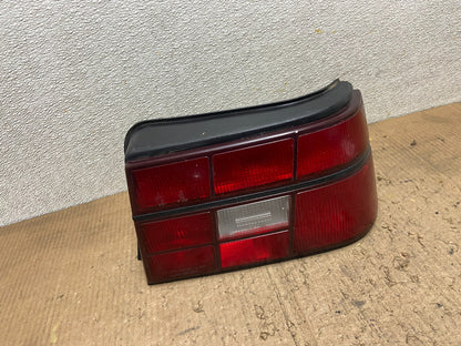 1990 to 1991 Hyundai Excel Right Passenger Side Tail Light AA8573 DG0
