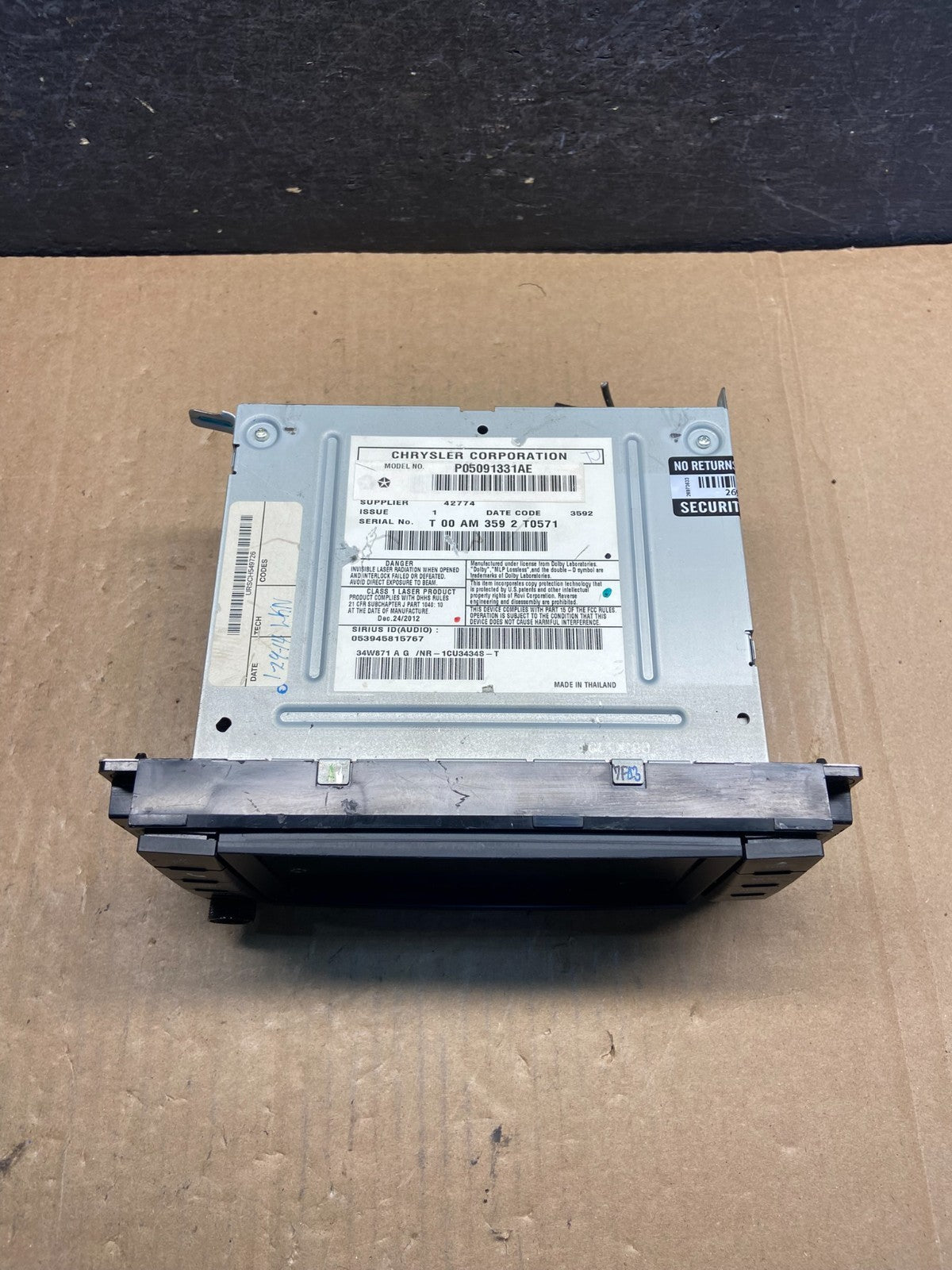 2011 2017 Jeep Dodge Chrysler Screen Display CD Player Satellite Radio AG1520 DW3