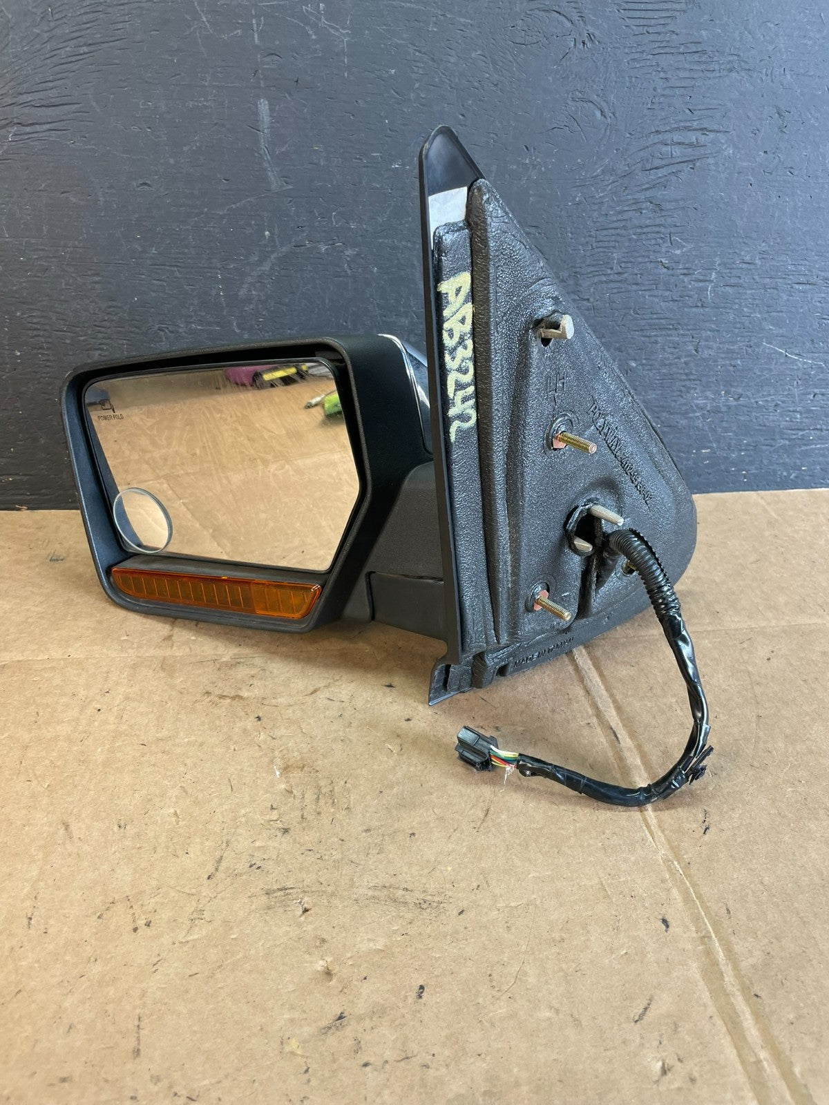 2007 to 2014 Lincoln Navigator Left Driver Door Mirror AE1032 DW2