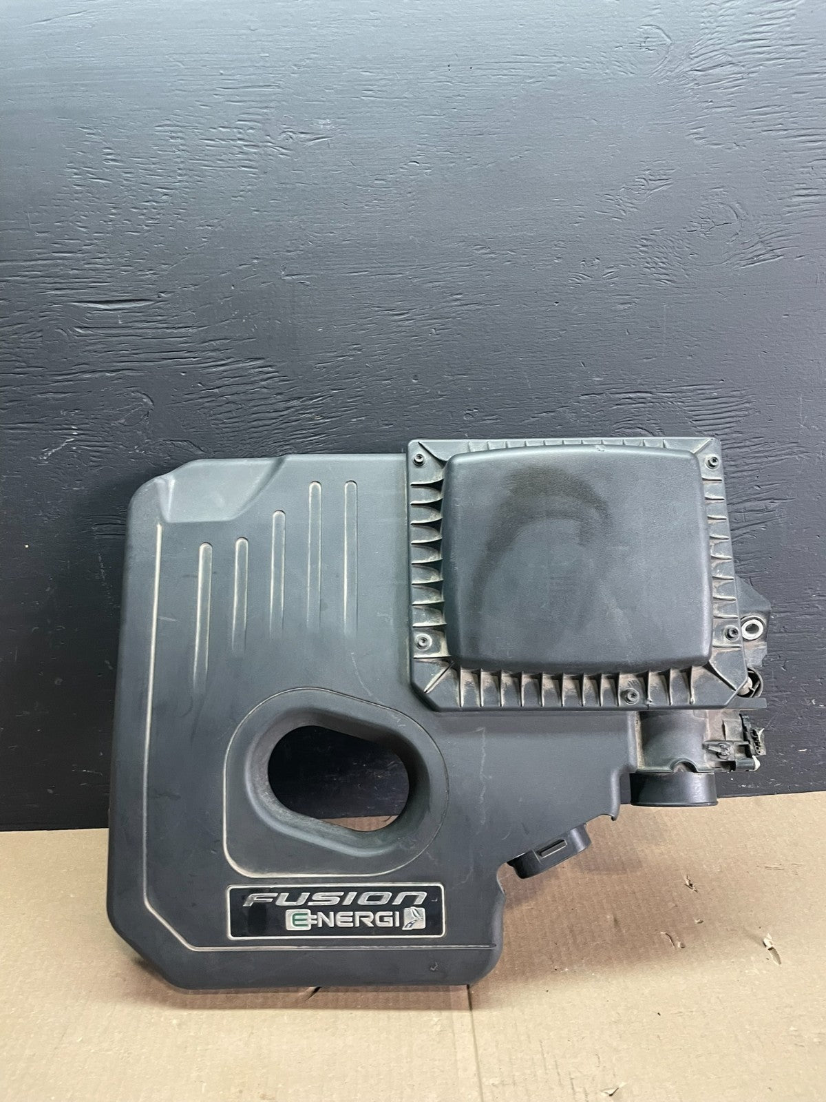2013 to 2020 Ford Fusion Engine Motor Cover Shield  Black ab7831 DG0